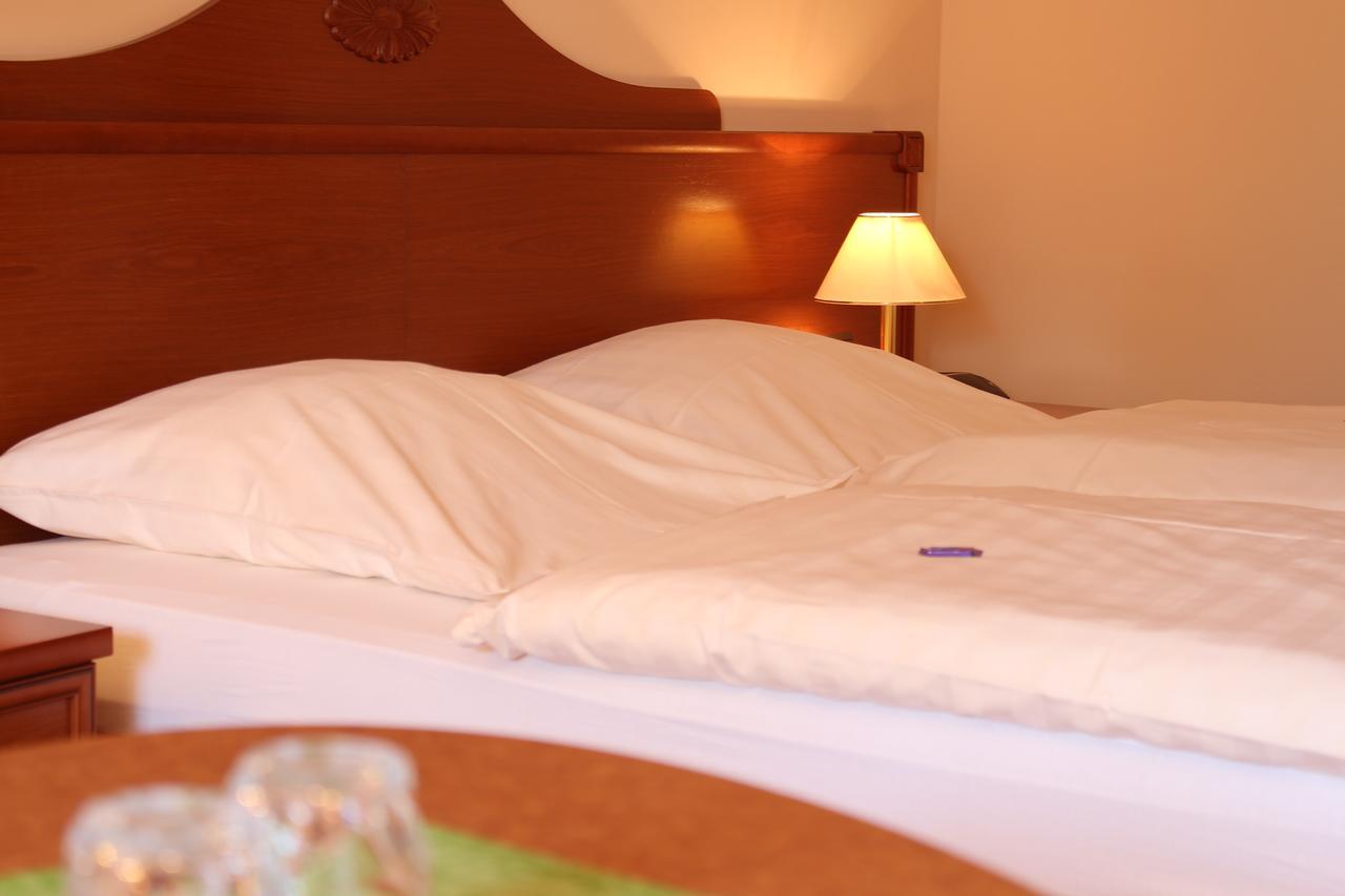 Zur Querensteder Muehle Hotel Bad Zwischenahn Buitenkant foto
